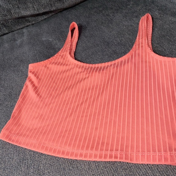 Long cover up style cardigan sweater and matching crop tank - Picture 4 of 5